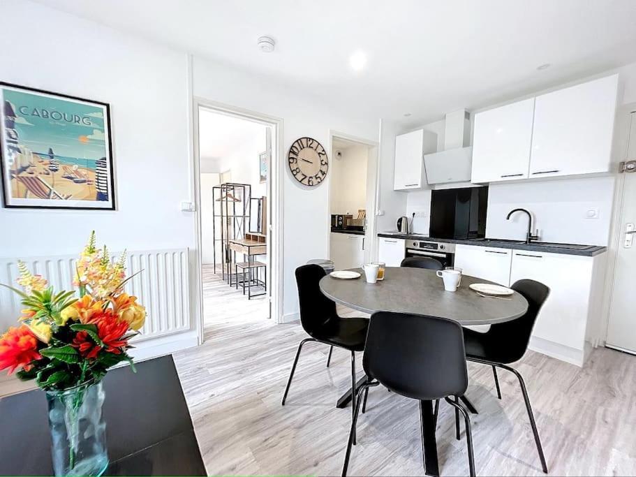 Bel Appartement Cabourg Exterior foto